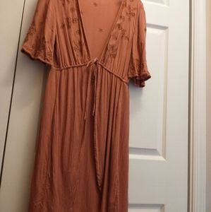 Maurices embroidered Kimono - wrap with tie.